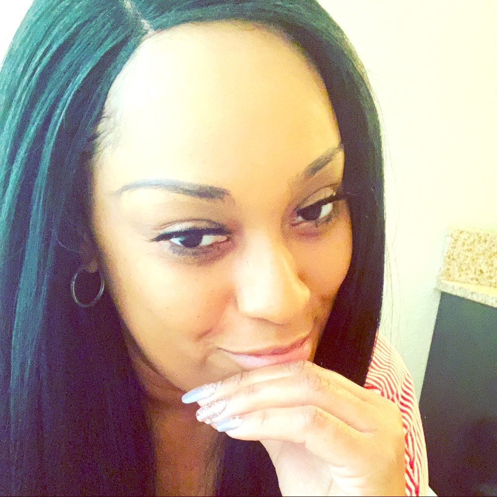 Chat with Aundrea👠
